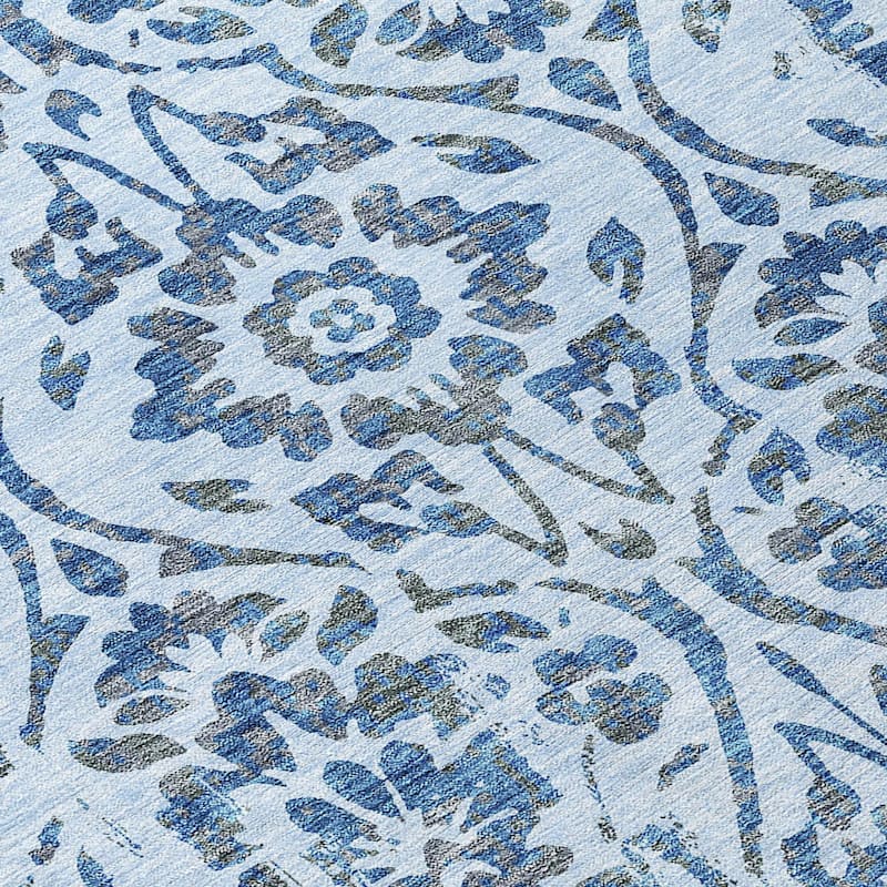 Machine Washable Indoor/ Outdoor Chantille Traditional Distressed Rug