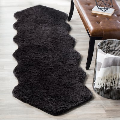 SAFAVIEH Handmade Sheep Shag Heilke Solid Rug