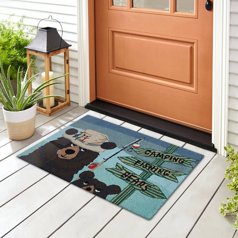 Liora Manne Frontporch Fishing Bears Indoor/Outdoor Rug - 2' x 3'