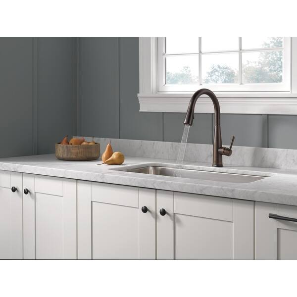 Delta 9113t Dst Essa Pull Down Kitchen Faucet With On Off Delta 9113t Dst Essa Pull Down