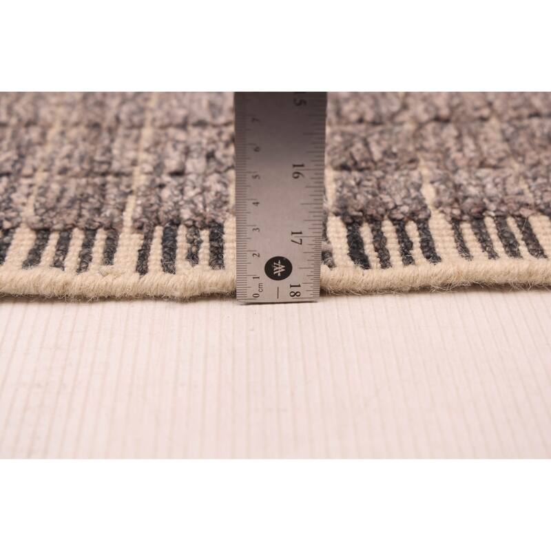 ECARPETGALLERY Hand Loomed Ananda Dark Grey Silk Rug - 4'1 x 6'1