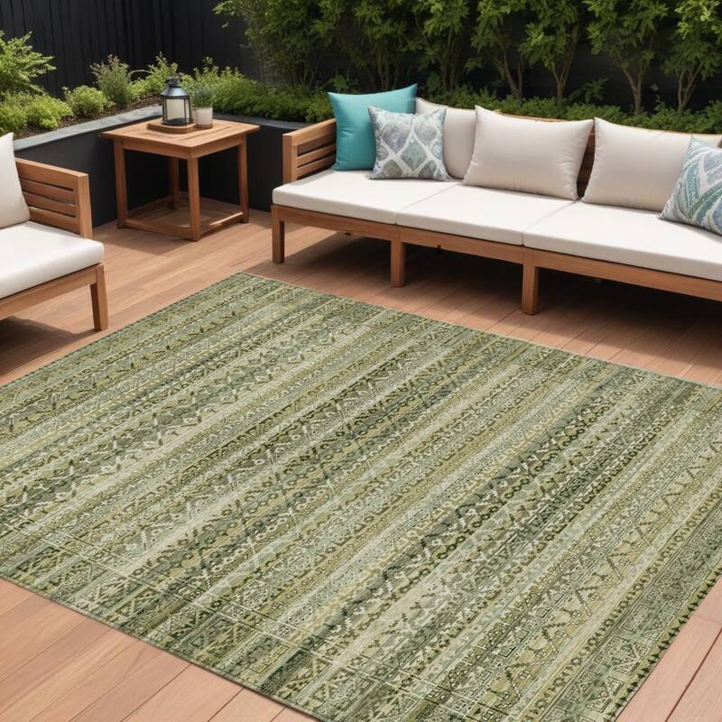 HomeRoots Striped Transitional Rectangle Outdoor Rug - 9' X 12'