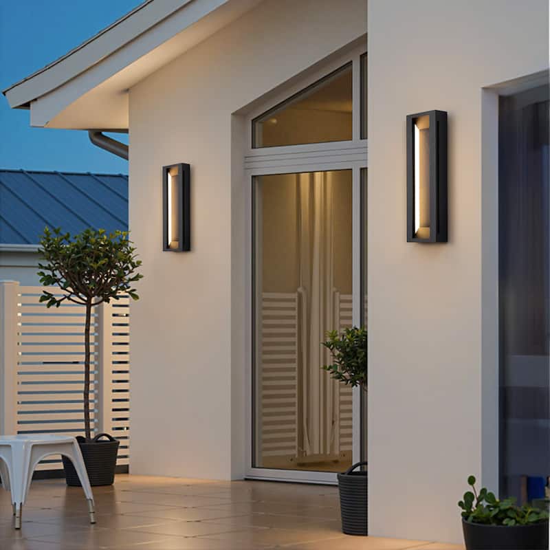 LamQee Modern Black Outdoor Wall Light Linear Textured LED Wall Sconce