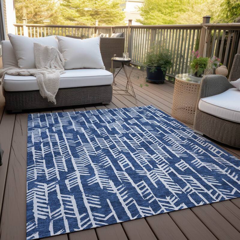 Machine Washable Indoor/ Outdoor Chantille Modern Arrows Rug