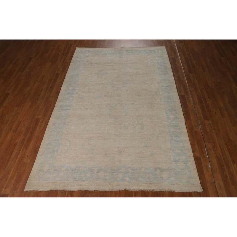Hand Knotted Oriental 100% Wool Carpet Transitional All-Over Beige & Ivories Oushak Area Rug - 8' 10'' X 5' 10''