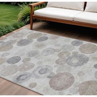 HomeRoots Geometric Transitional Rectangle Outdoor Rug