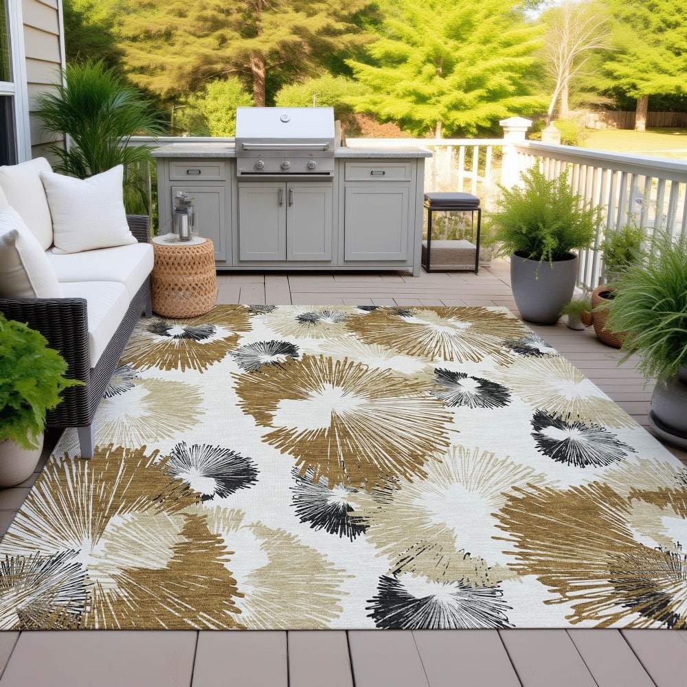 Machine Washable Indoor/Outdoor Modern Floral Chantille Rug