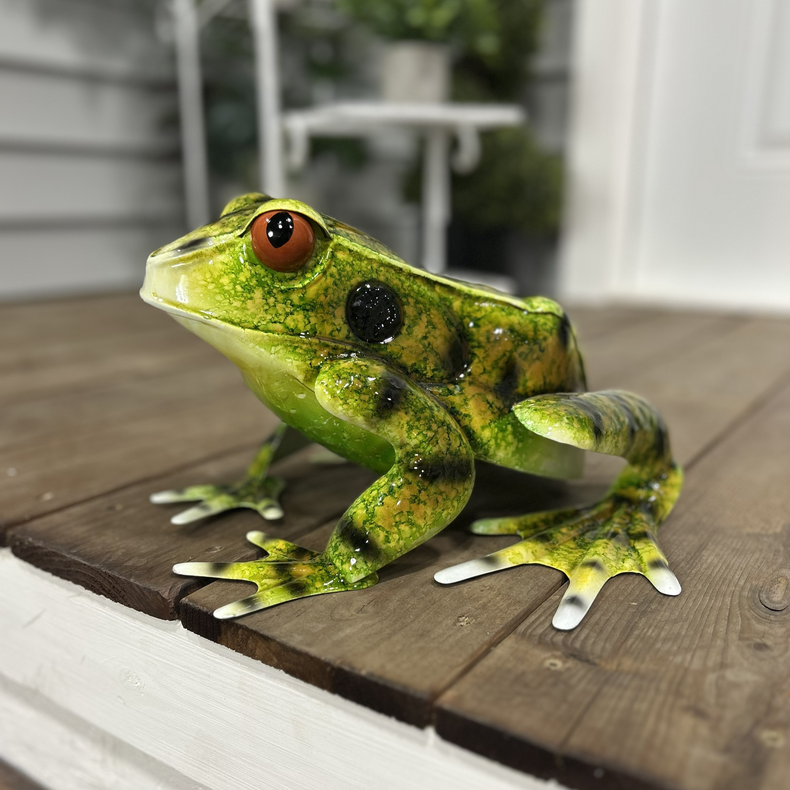 Hi-Line Metal Green American Bullfrog Statue