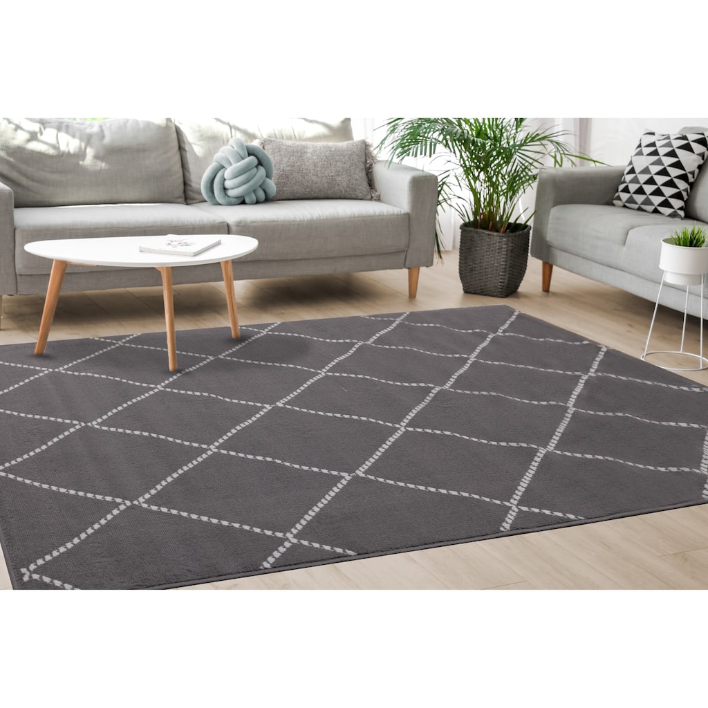 Florence Collection - Grey/Cream Trellis Design Rug - 4'7" x 6'7"