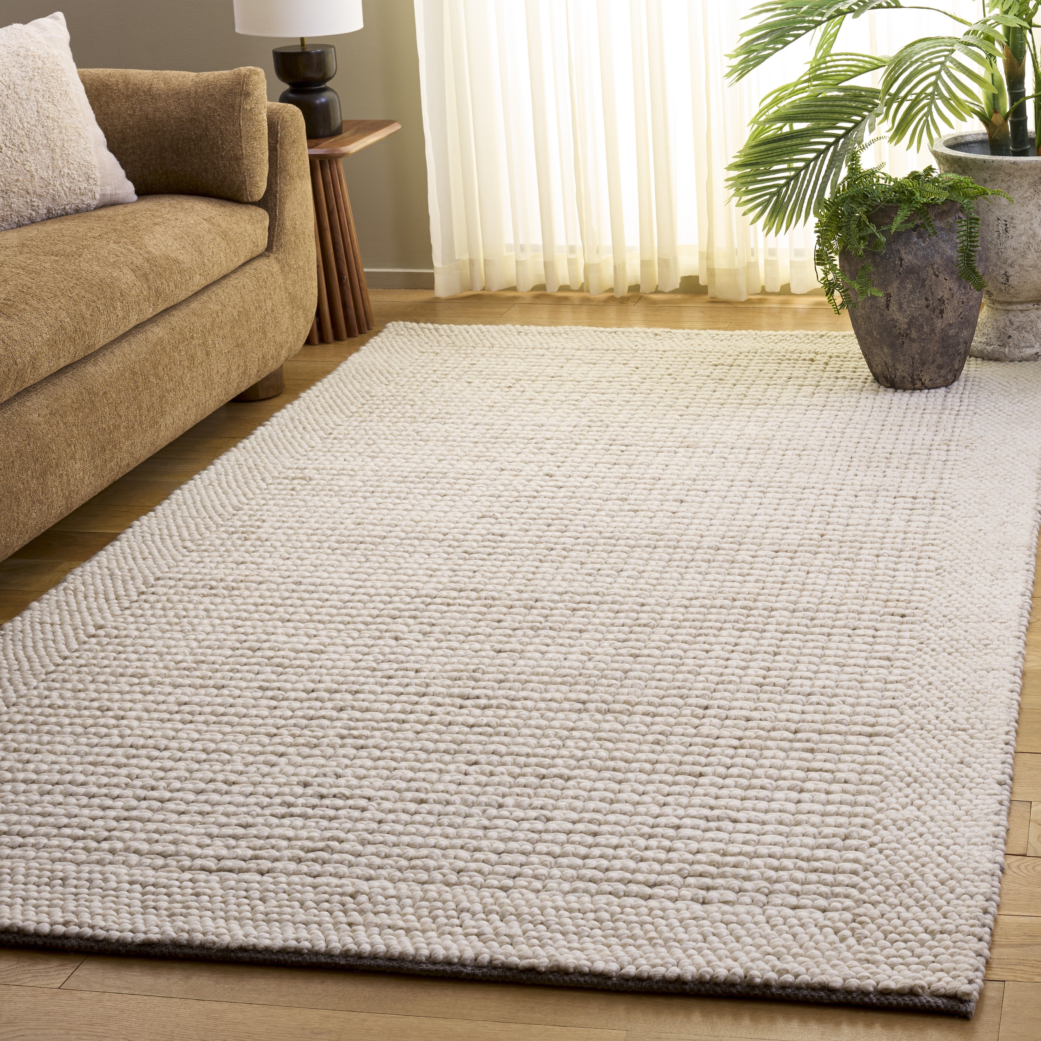 SAFAVIEH Handmade Natura Dessie Wool Rug