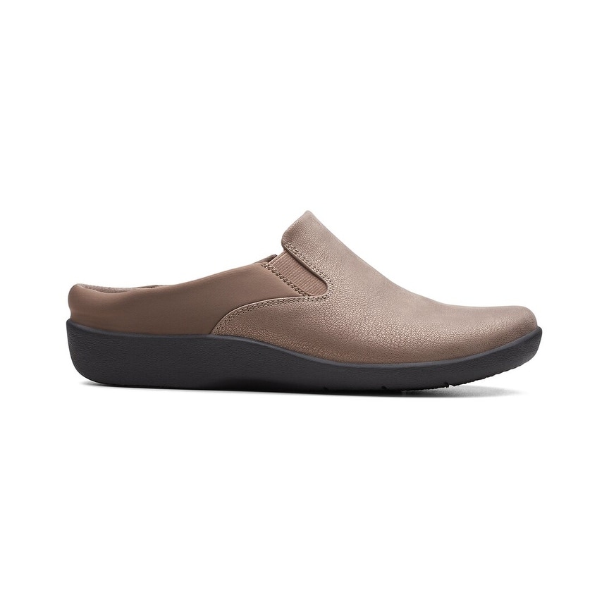 clarks clogs wide width