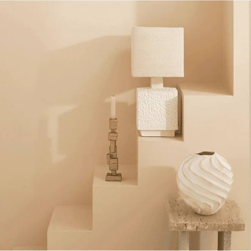 Candle Holder Mona