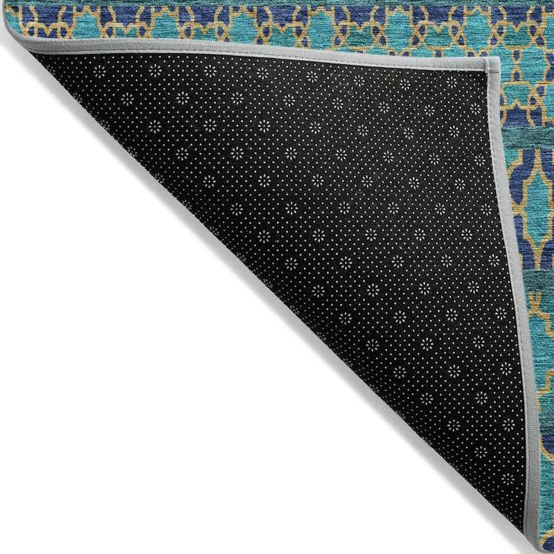 HomeRoots Quatrefoil Transitional Rectangle Outdoor Rug