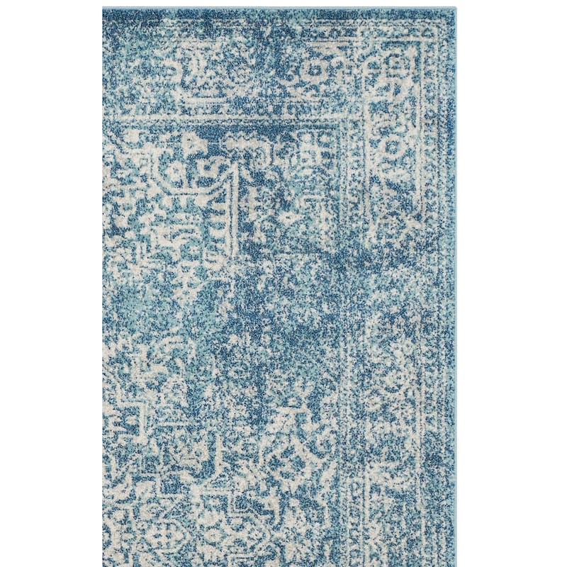 SAFAVIEH Evoke Pety Vintage Distressed Rug