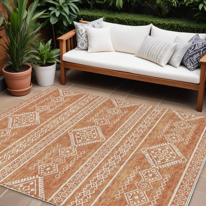 HomeRoots Southwestern Transitional Rectangle Outdoor Rug - 10' X 14'
