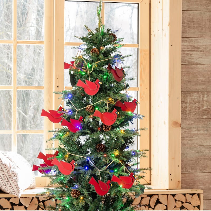 Glitzhome Set of 2 6'L Metal Christmas Tree in Truck Garlands