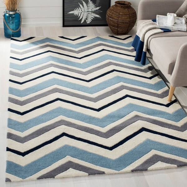 Safavieh Handmade Chatham Arlene Modern Wool Rug