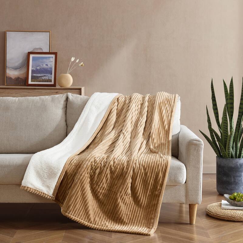 Eddie Bauer Solid Plush Heated Throw Blanket
