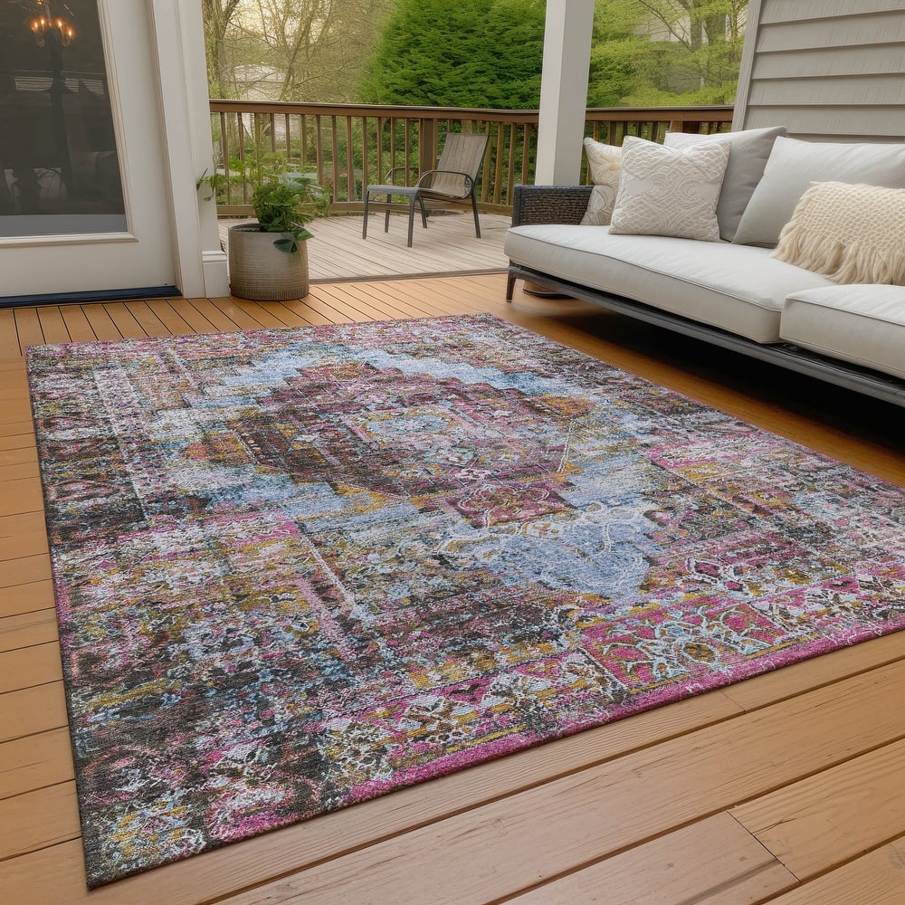 Machine Washable Indoor/Outdoor Boho Traditional Chantille Rug