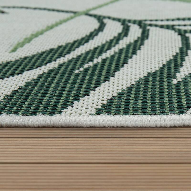 Indoor & Outdoor Rug - Jungle Design with Green Palm Trees