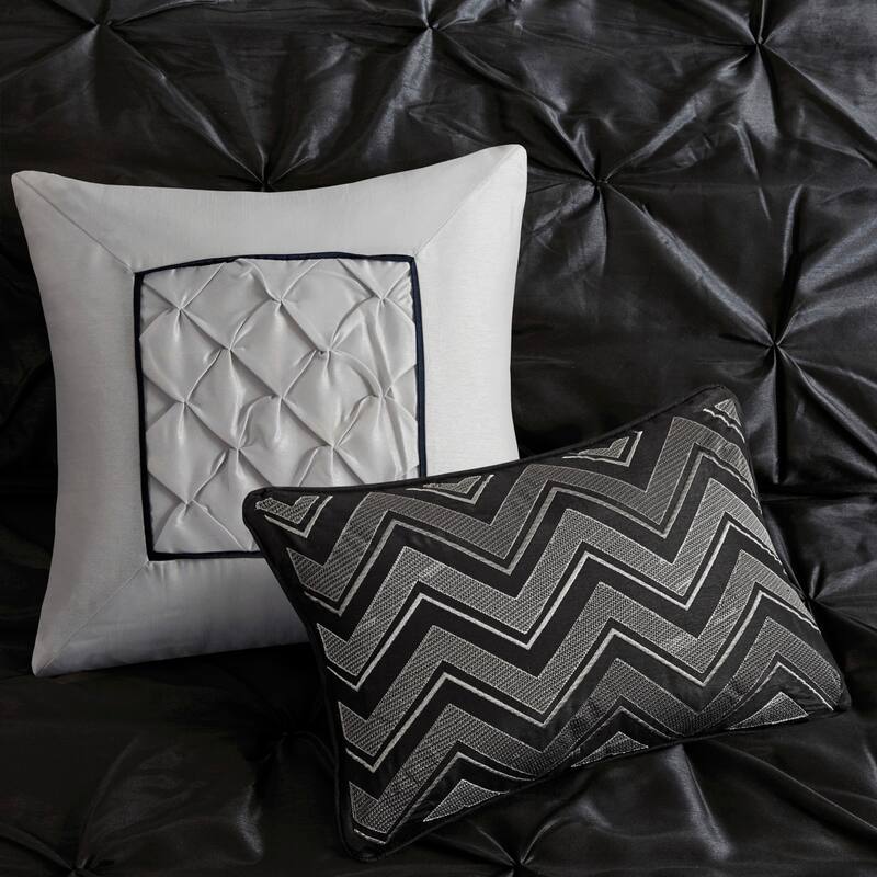 GDF Studio - Laurel 7-Piece Tufted Comforter Set with Decorative Pillows