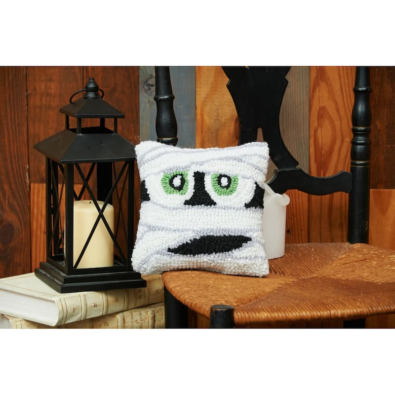 8" x 8" Mummy Face Hooked Halloween Throw Pillow