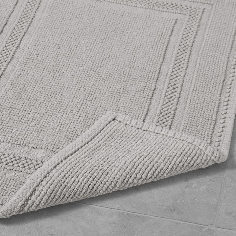 Jean Pierre Cotton Stonewash Racetrack 17 x 24 in. Bath Rug