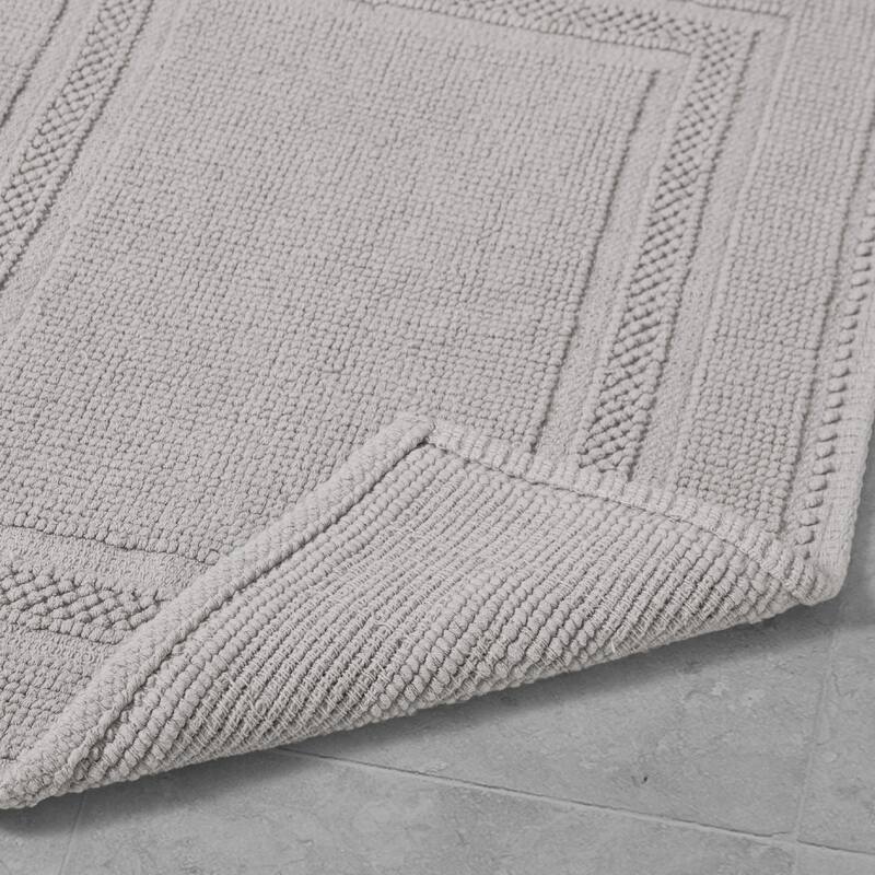 Jean Pierre Cotton Stonewash Racetrack 21 x 34 in. Bath Rug