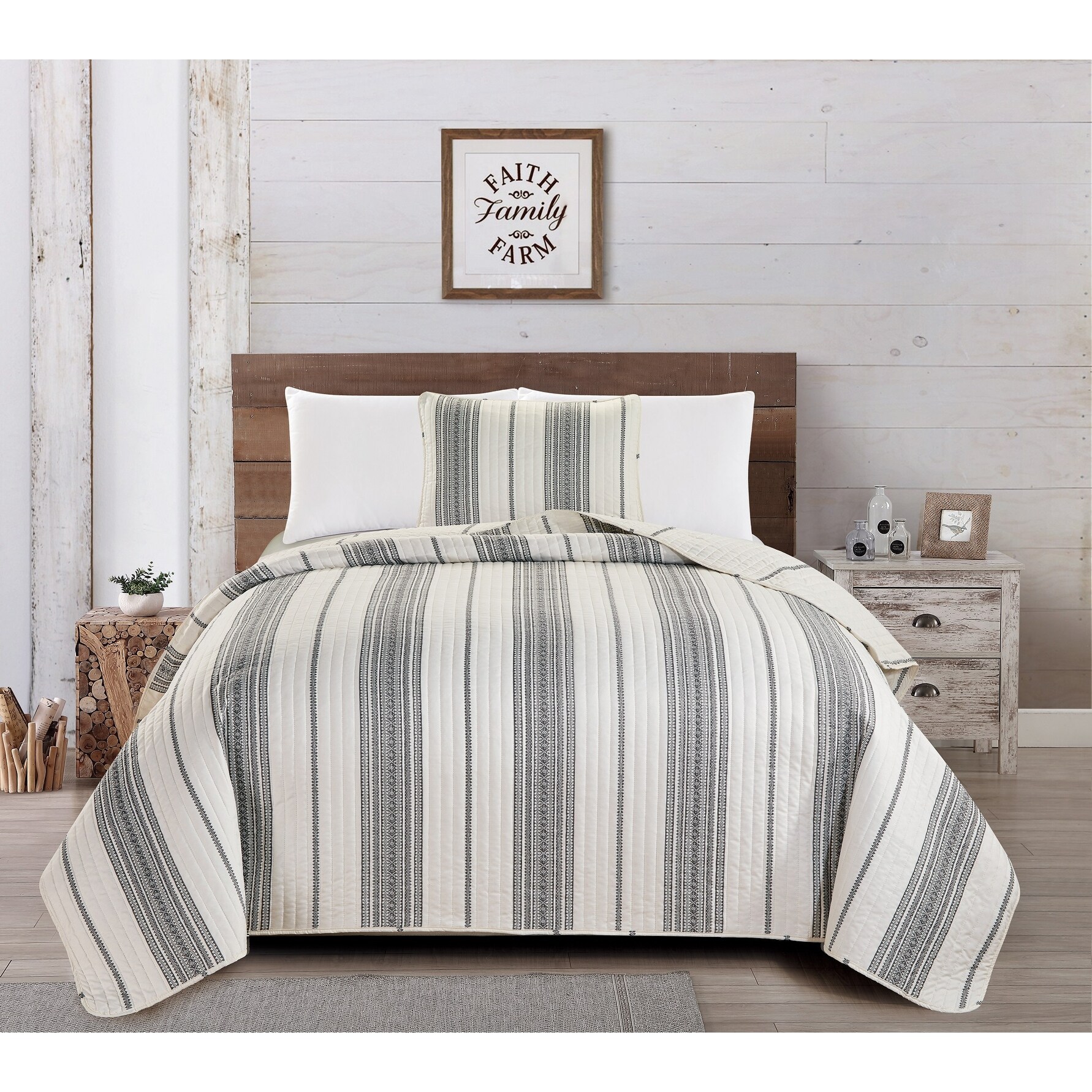 Details about   Great Bay Home 3-Piece Reversible Modern Striped Quilt with 2 Shams All-Season 