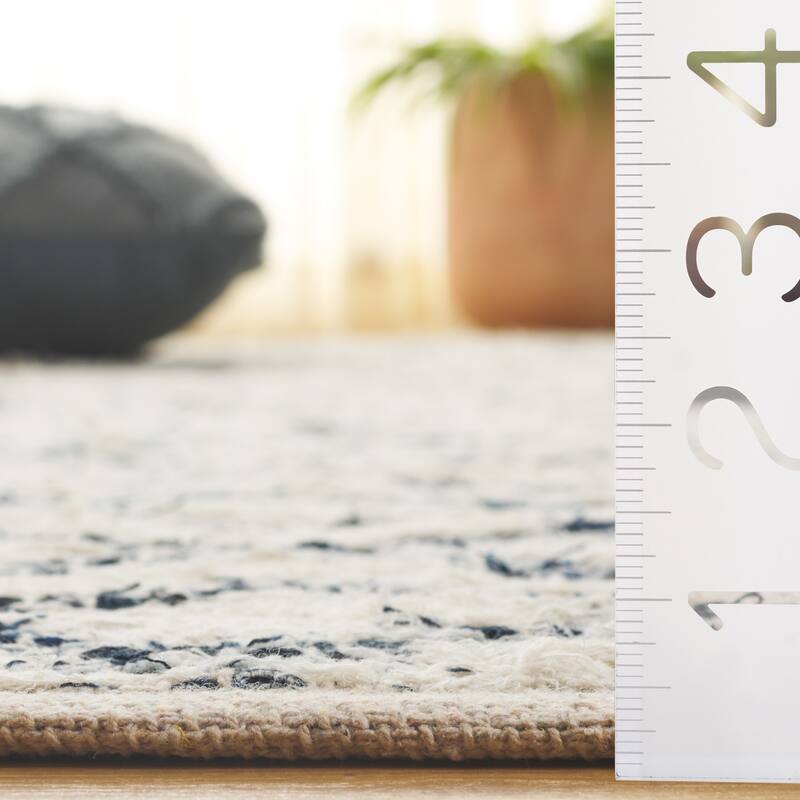 SAFAVIEH Handmade Natura Shaindel Transitional Denim Rug