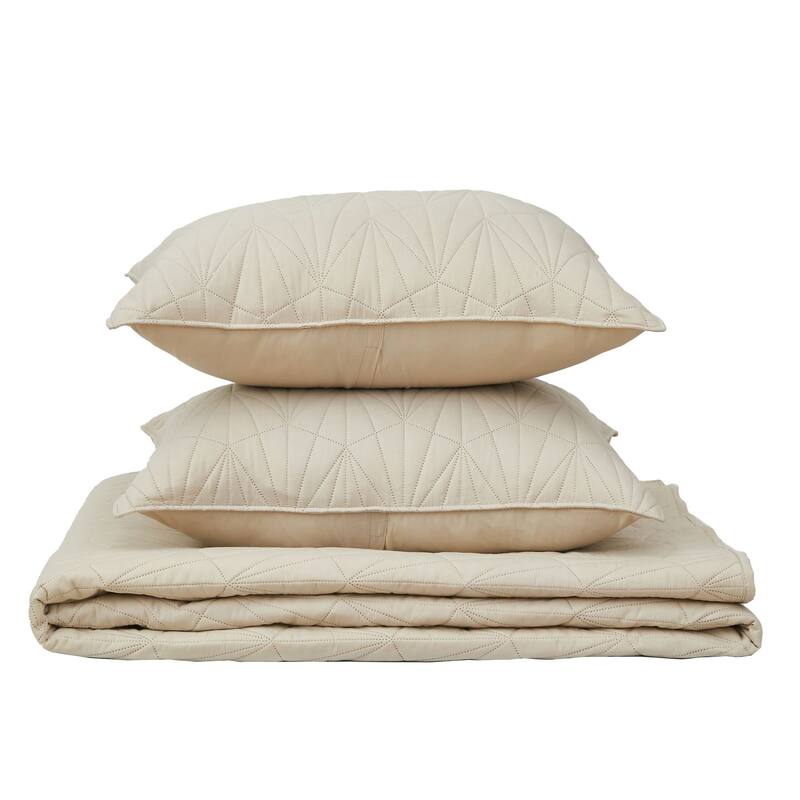 Premium Geometric Pinsonic Microfiber Quilt Set With Shams