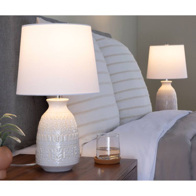 Porch & Den Claudia 20" Ceramic Table Lamp with Patterned Base & Linen Shade (Set of 2) - 20