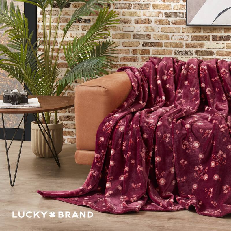 Lucky Brand Daisy Plush Throw Blanket
