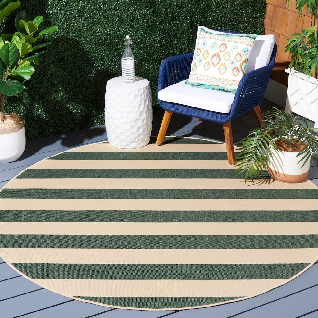 SAFAVIEH Courtyard Maysa Indoor/ Outdoor Waterproof Backyard Patio Rug