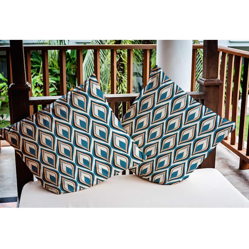 Feathers Indoor/Outdoor Throw Pillow