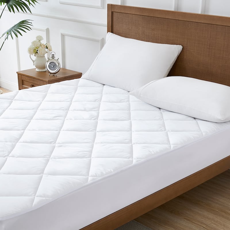 Plush PrimaLoft® Signature Luxury Down Alternative 400 Thread Count Mattress Pad by Stearns & Foster® (Hypoallergenic)