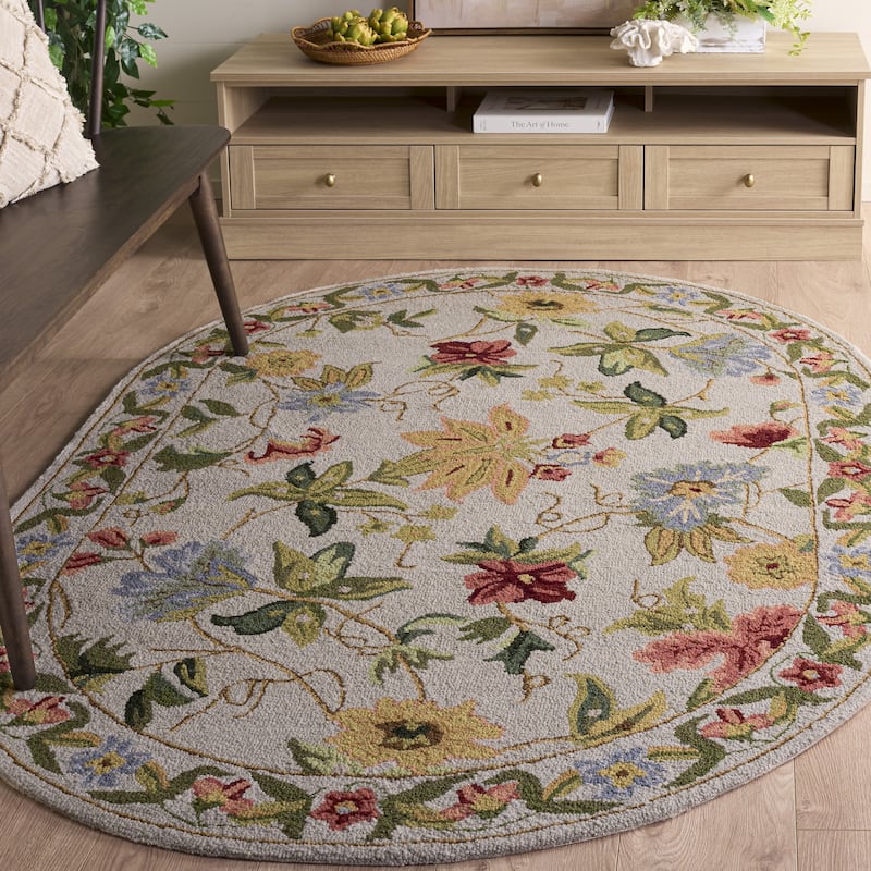 SAFAVIEH Handmade Chelsea Yauhenia French Country Floral Wool Rug