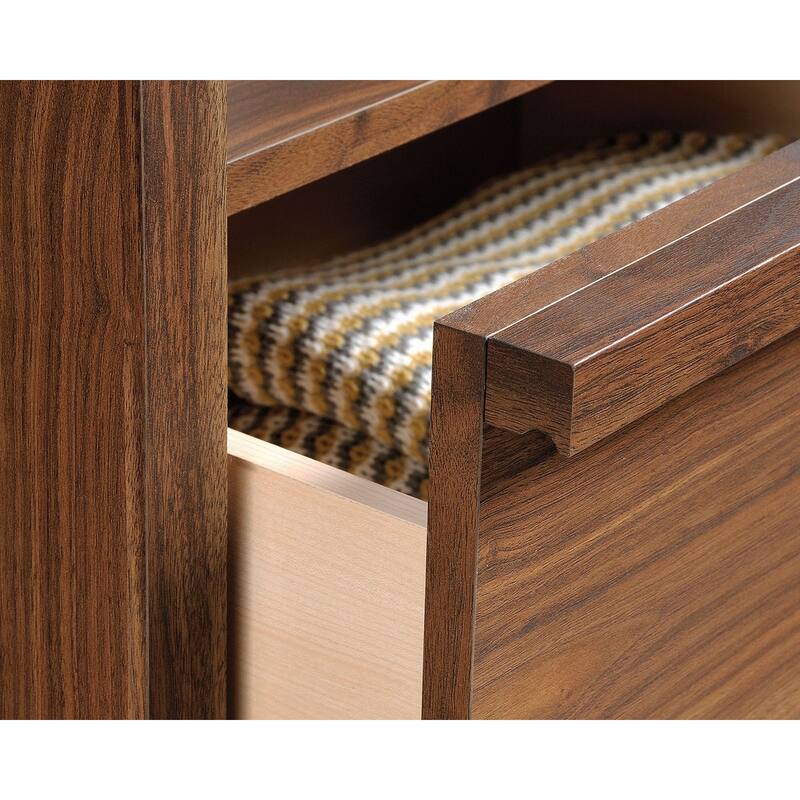 Harvey Park Night Stand - Grand Walnut