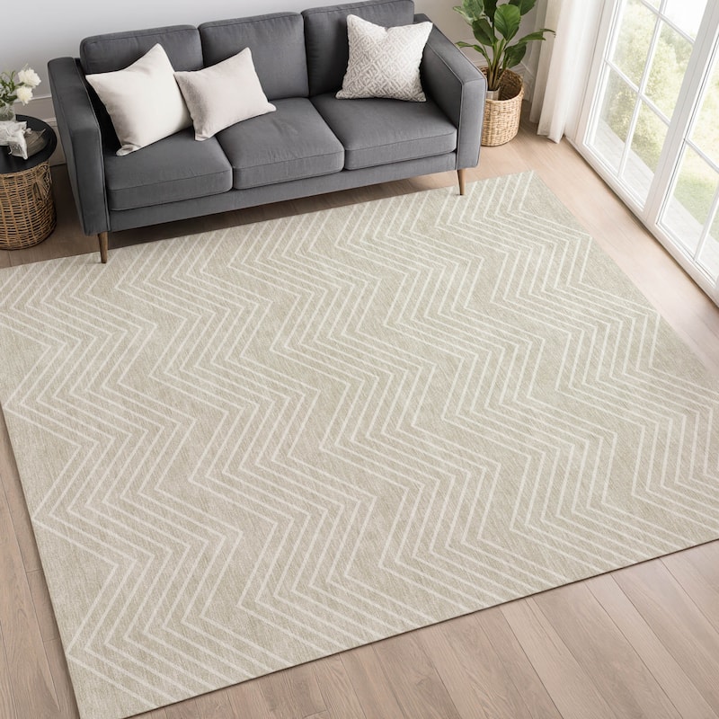 Machine Washable Indoor/ Outdoor Modern Chevron Chantille Rug