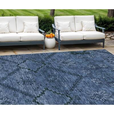 HomeRoots Floral Transitional Rectangle Outdoor Rug