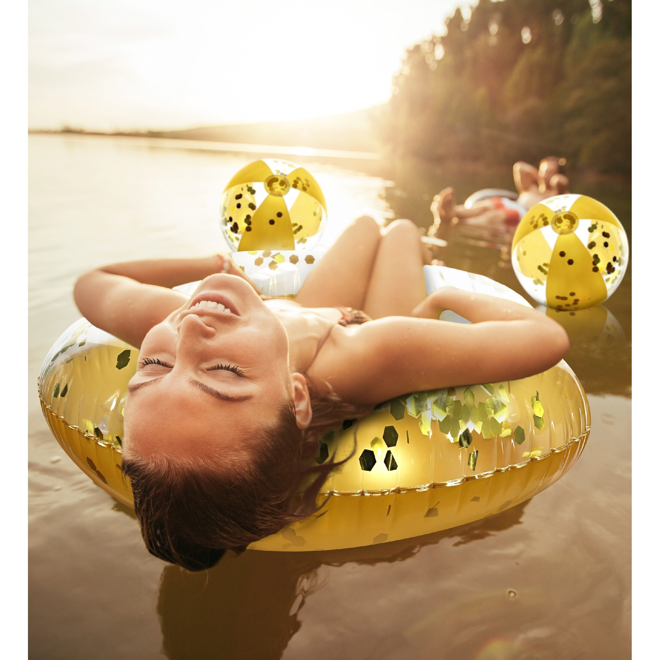 Mozlly Bundle of Gold Inflatable Pool Float Tube And Beach Balls