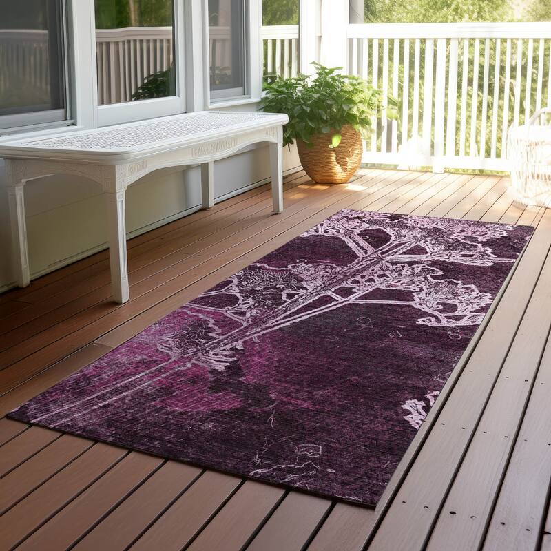 Machine Washable Indoor/ Outdoor Modern Floral Chantille Rug - Eggplant - 2'3" x 7'6"