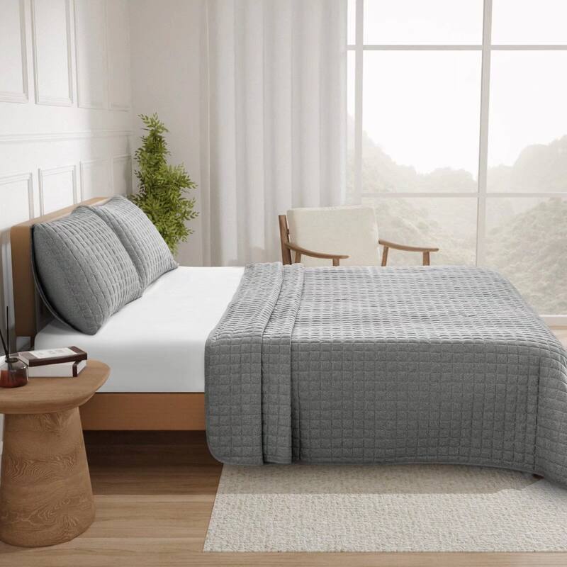 3-Piece Soft Jersey Knit Quilt Set