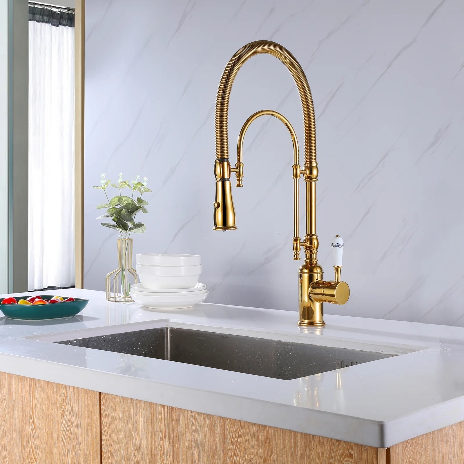 Gold on sale sink faucet