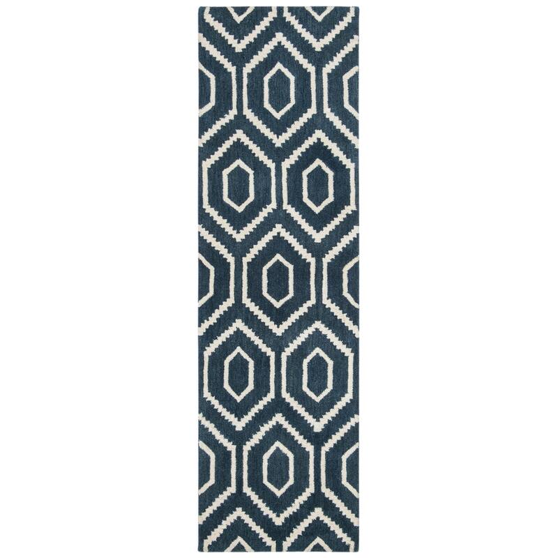 SAFAVIEH Handmade Himalaya Geranium Leaf Modern Wool Rug