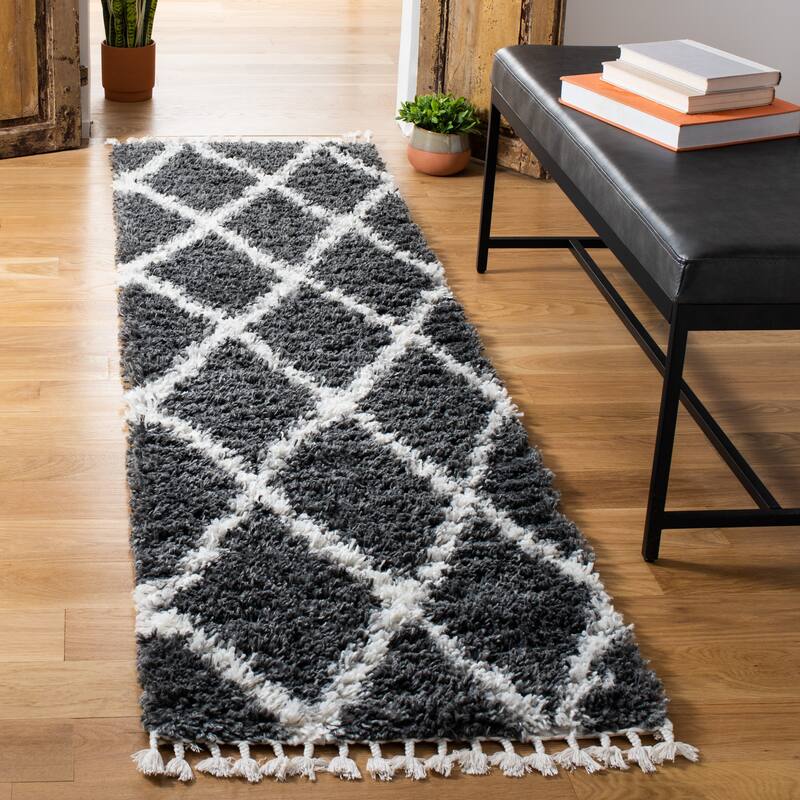 SAFAVIEH Moroccan Tassel Shag Aleen 1.5-inch Thick Rug - 2'2" x 8' Runner - Grey/Ivory