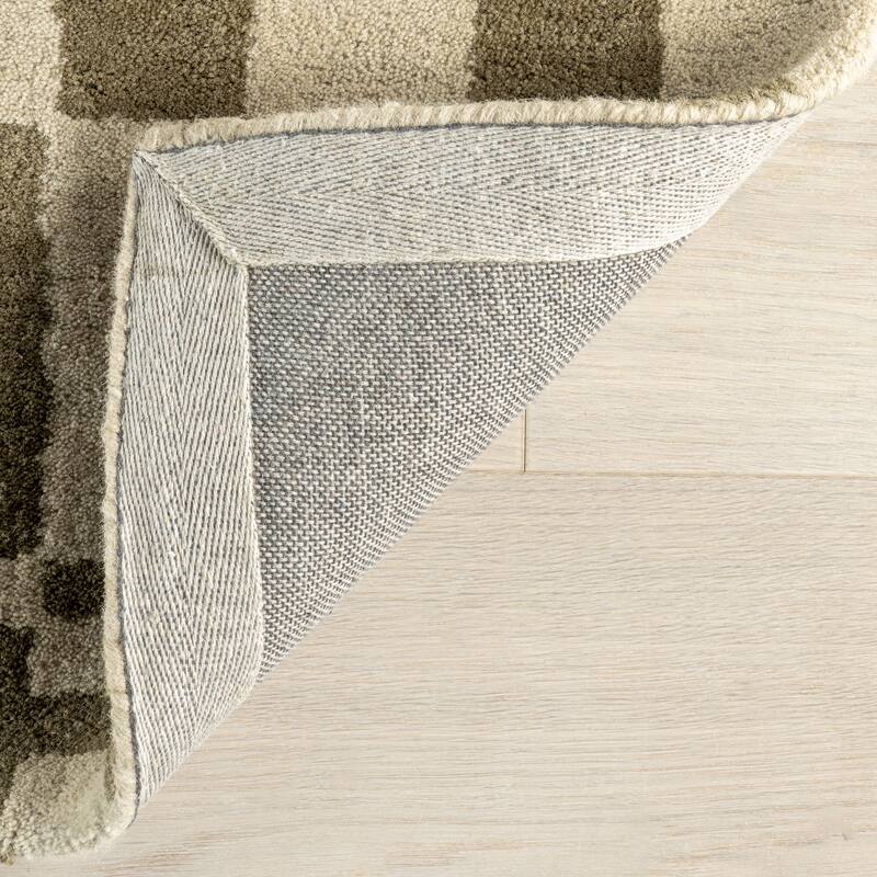 Kia Checkerboard Wool Area Rug
