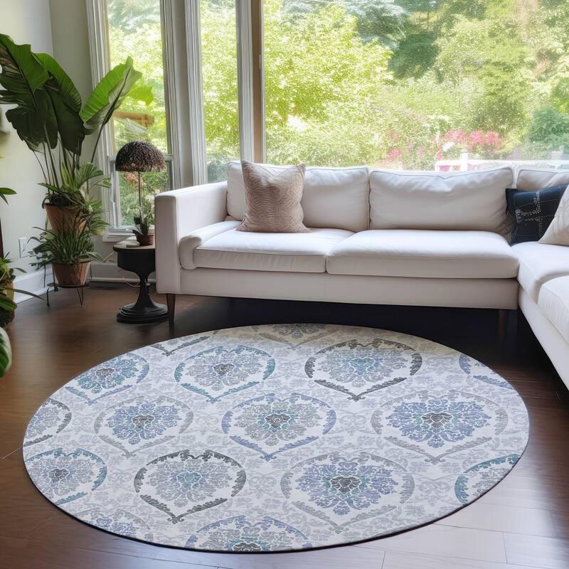 Machine Washable Indoor/ Outdoor Chantille Traditional Damask Rug