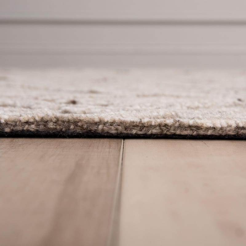 Alora Decor Century Hand-tufted Diamond/Geometric Rug