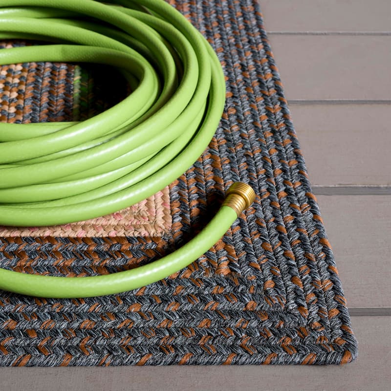 SAFAVIEH Handmade Braided Jivitza Country Rug